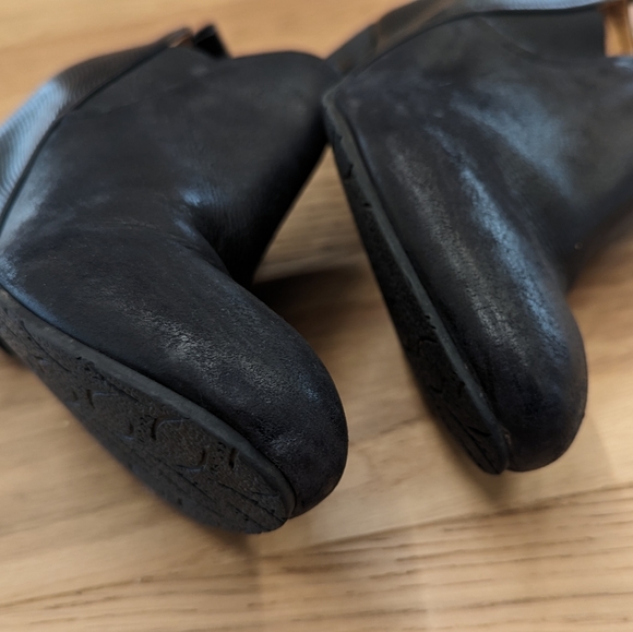 Naya Felix Black Leather Ankle Bootie Embossed Sz 6 - Picture 8 of 14